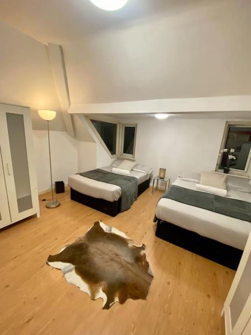 Апартаменти Penthouse Studio With 2 Double Beds & Smart Tv. Great London Location Екстер'єр фото