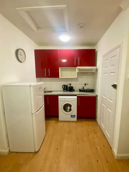 Апартаменти Penthouse Studio With 2 Double Beds & Smart Tv. Great London Location Екстер'єр фото